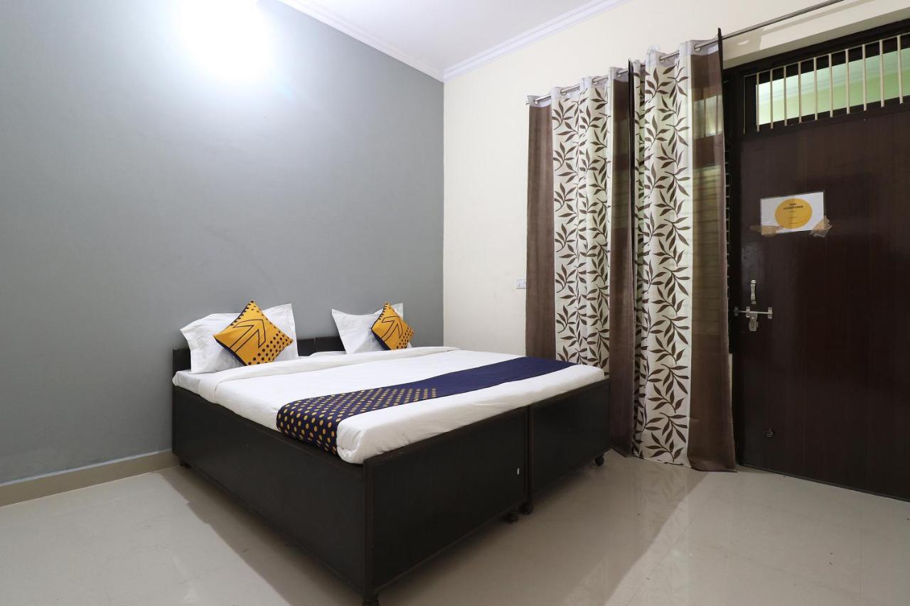 Spot On 61716 Rao Hotel Garhi Harsaru Esterno foto