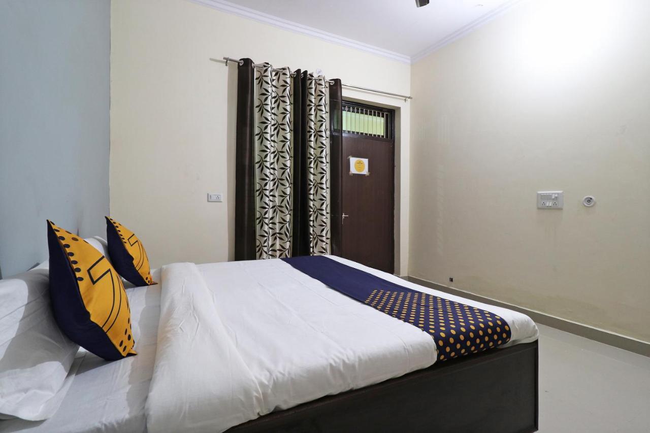 Spot On 61716 Rao Hotel Garhi Harsaru Esterno foto